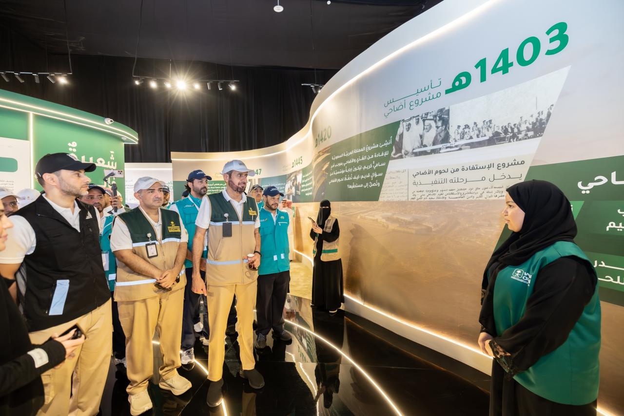 مساعد الوزير يلتقي وزير الحج والعمرة والرئيس التنفيذي للهيئة الملكية لمدينة مكة المكرمة والمشاعر المقدسة
